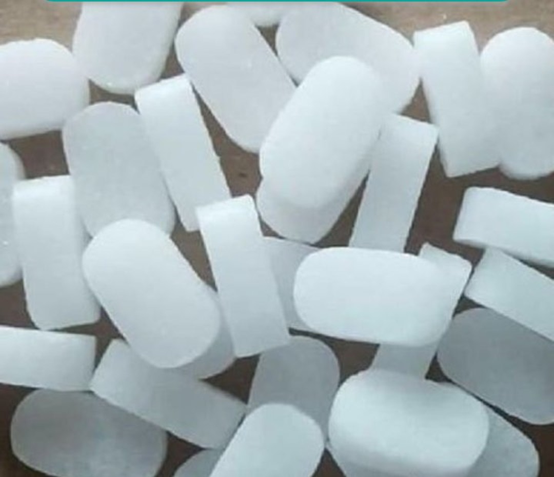 Camphor, Synthetic Camphor, CAMPHOR TECH. GRADE, CAMPHOR SQUARES SYNTHETIC TECHNICAL, Camphor Natural,Tablet, bornan-2-one, antitussive, analgesic, antidiarrheal. 76-22-2 .jpg
